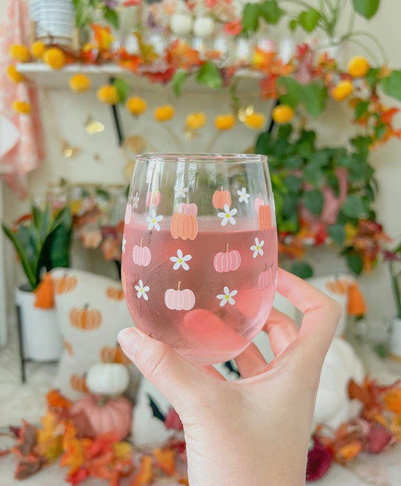 Pumpkin Daisy Wine Glass